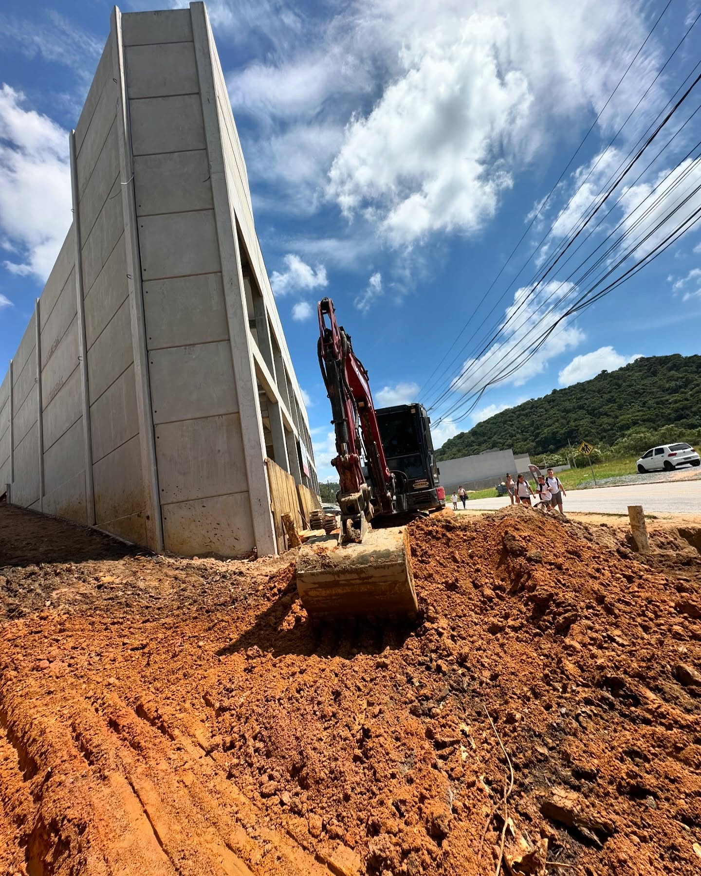 Terraplanagem: como preparar o terreno para a obra?